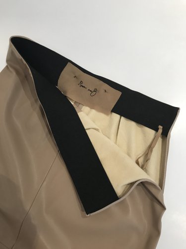 ECO-LEATHER F/SLIT TIGHT SKIRT