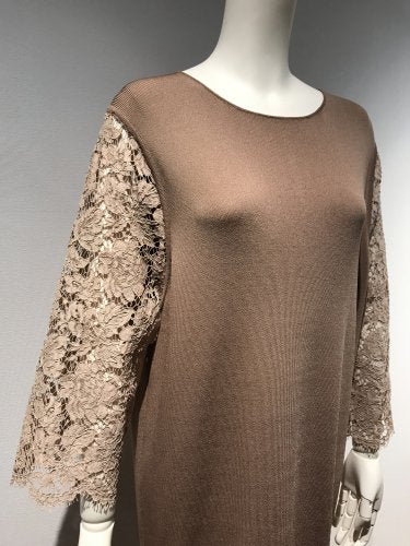 CHANSON/LACE SLEEVE DRESS