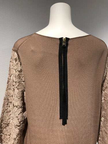 CHANSON/LACE SLEEVE DRESS