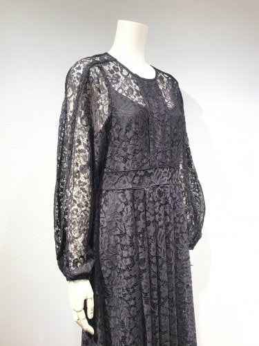 FLOWER-LACE TRIMING GATHER DRESS