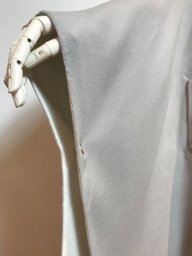 REV DOUBLE-BUTTON CLOAK