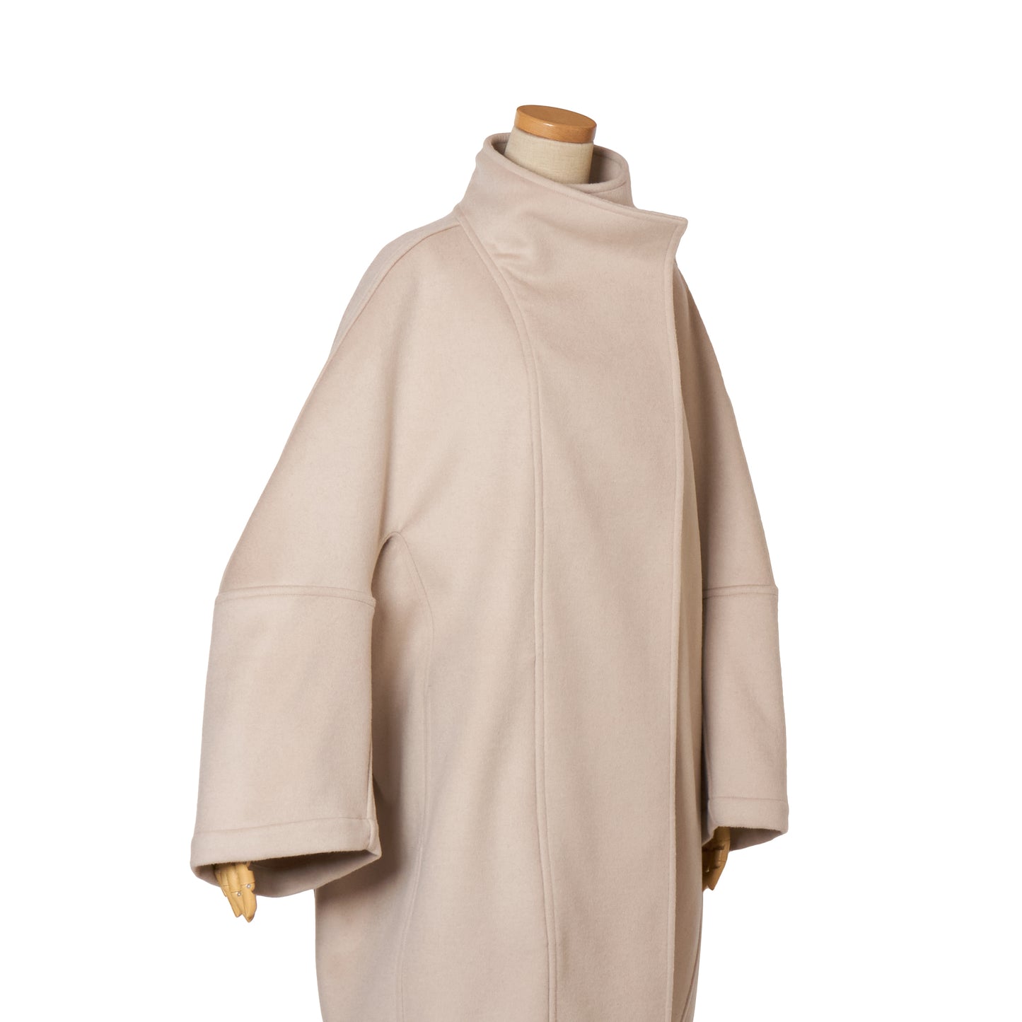CASH HI/NECK DOT COAT