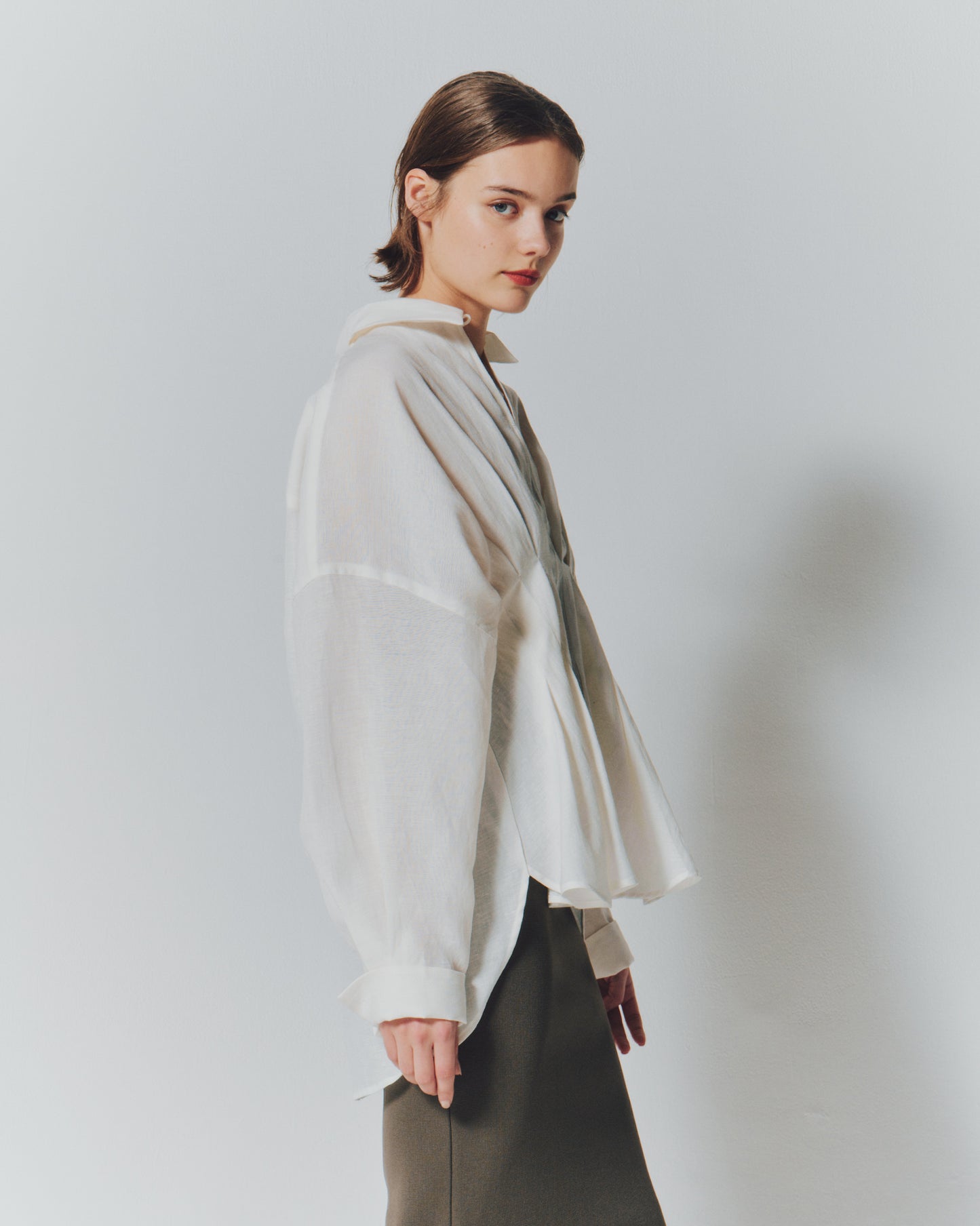 【予約商品】 LINEN PPLN TUCKING P/OVER