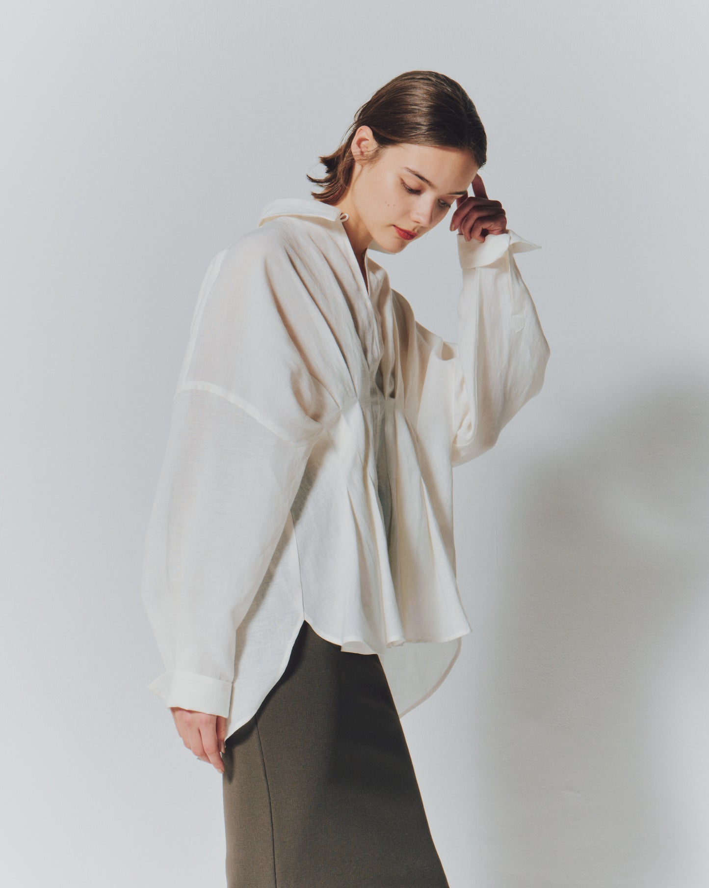 【予約商品】 LINEN PPLN TUCKING P/OVER