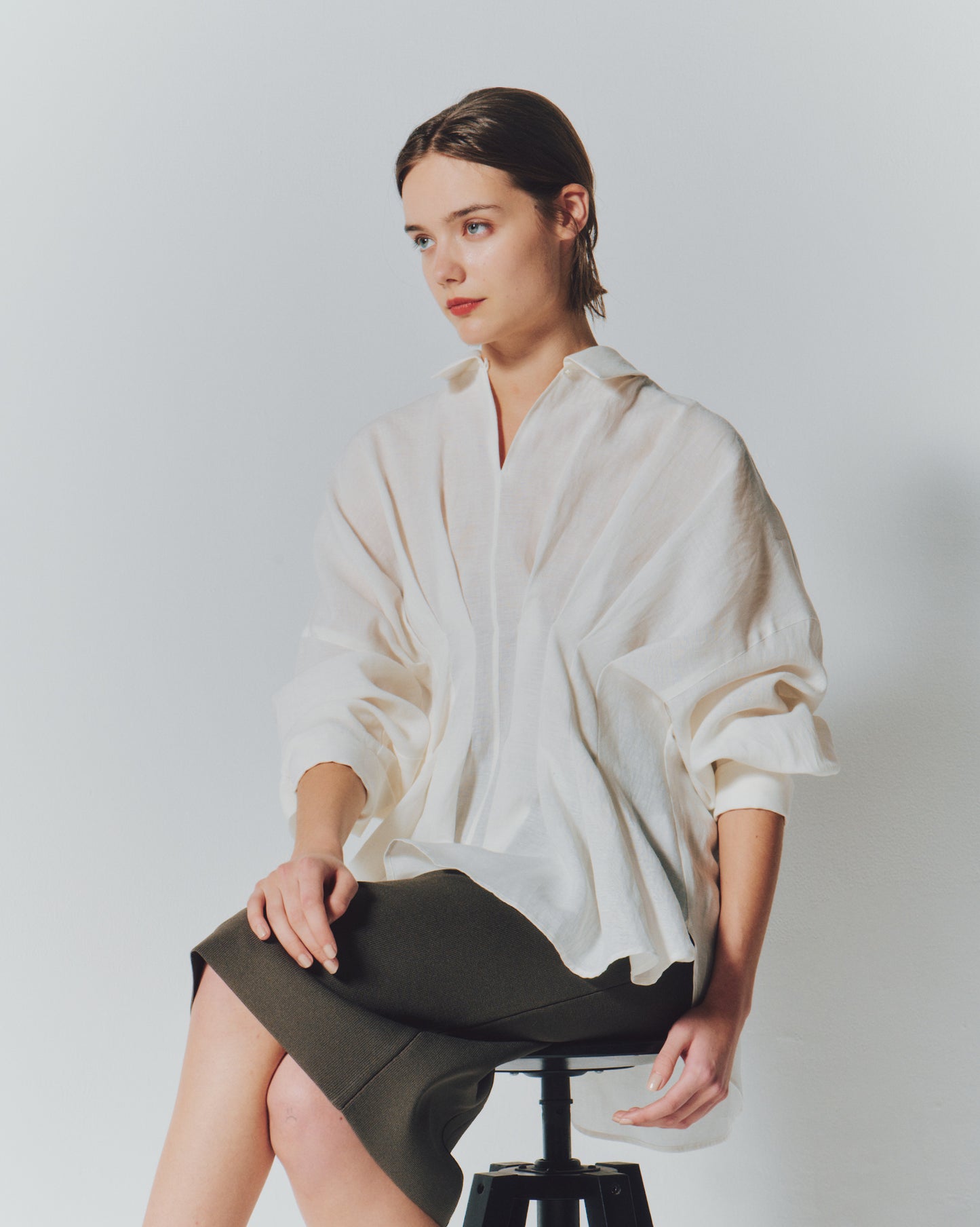 【予約商品】 LINEN PPLN TUCKING P/OVER