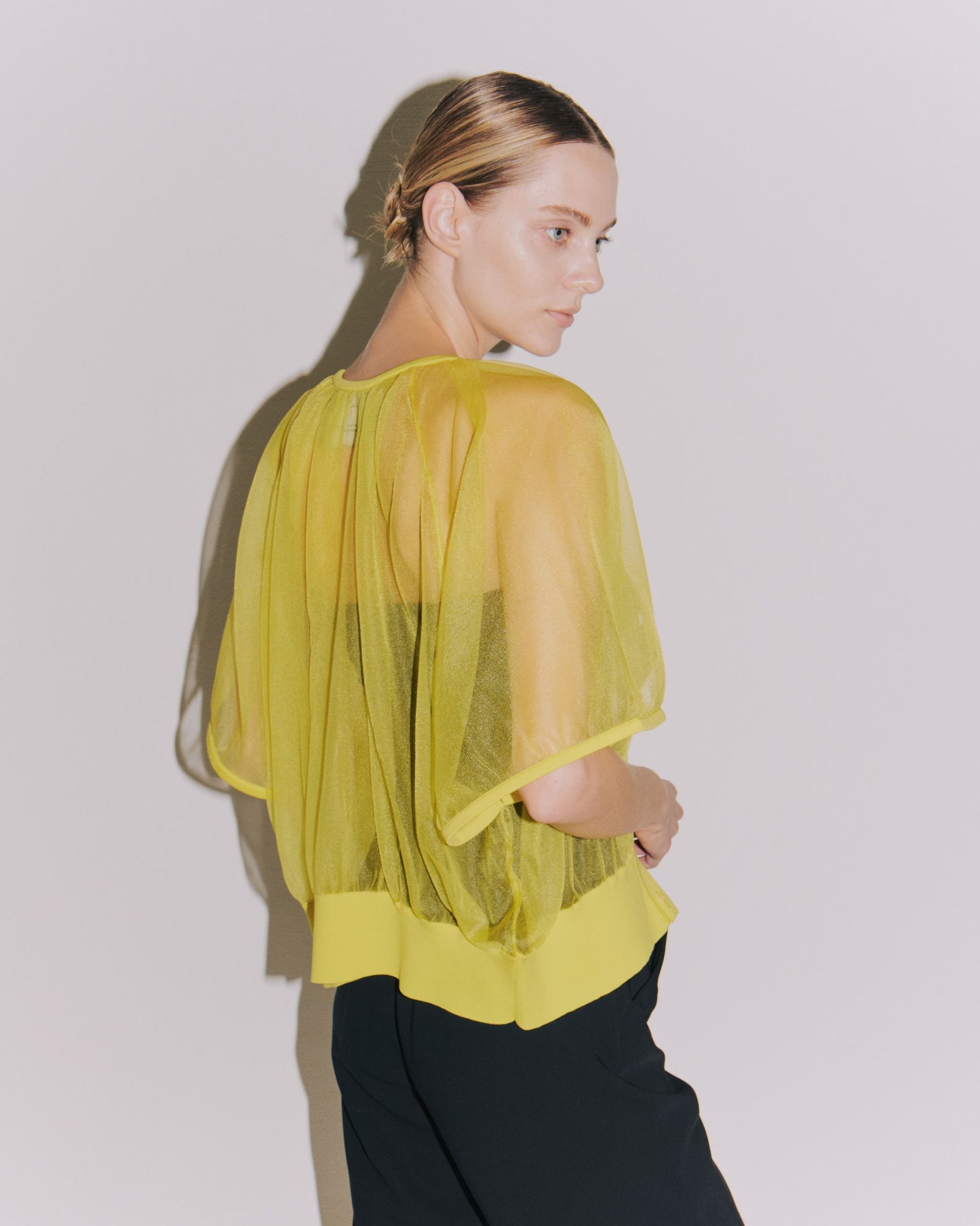 SEE-THROUGH DRAPE GATHER C/GN