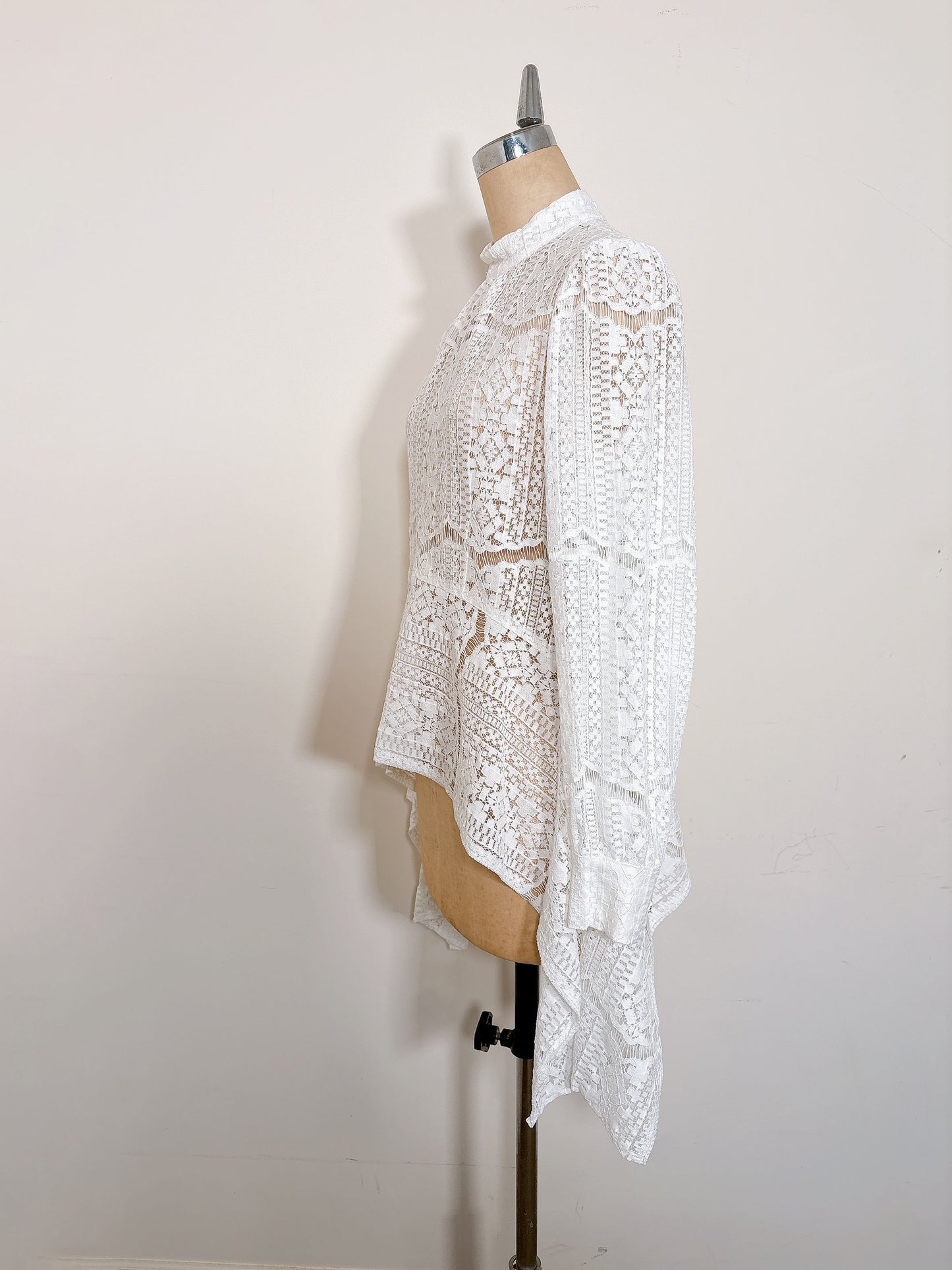 【NEW IN】COTTON CORD LACE DRAPE TOPS