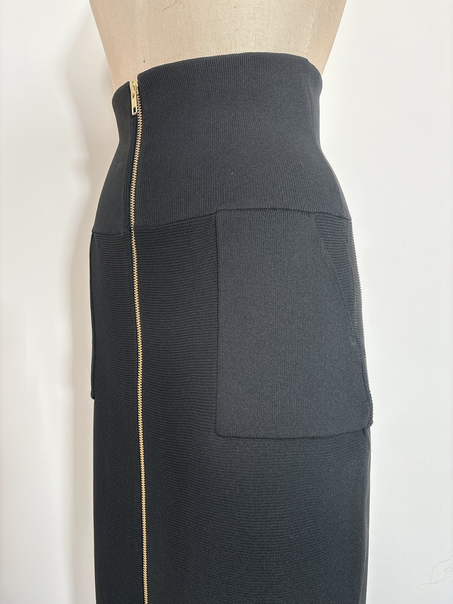 GARTER RIB ZIP UP SKIRT