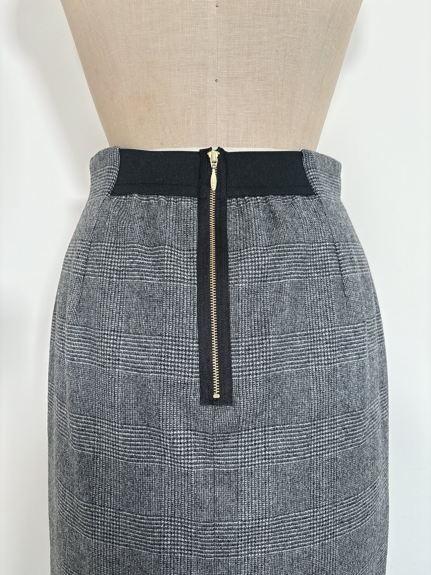 WOOL CASH F/VENT SKIRT