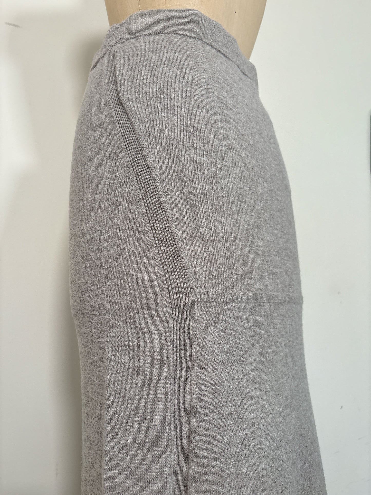 CASH LONG TIGHT SKIRT