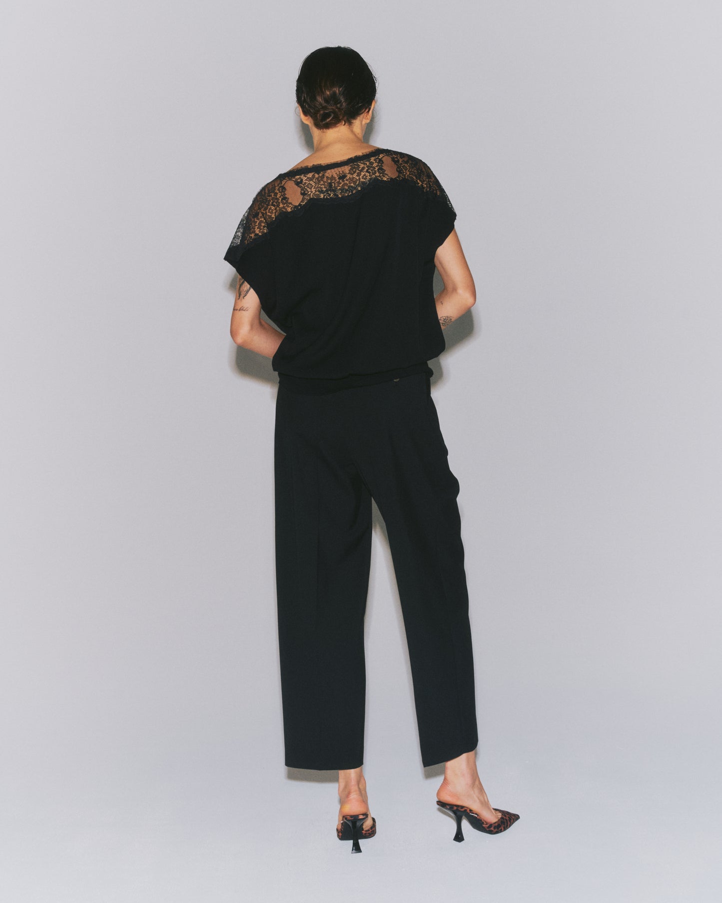 LEAVER LACE CHANGE TOPS