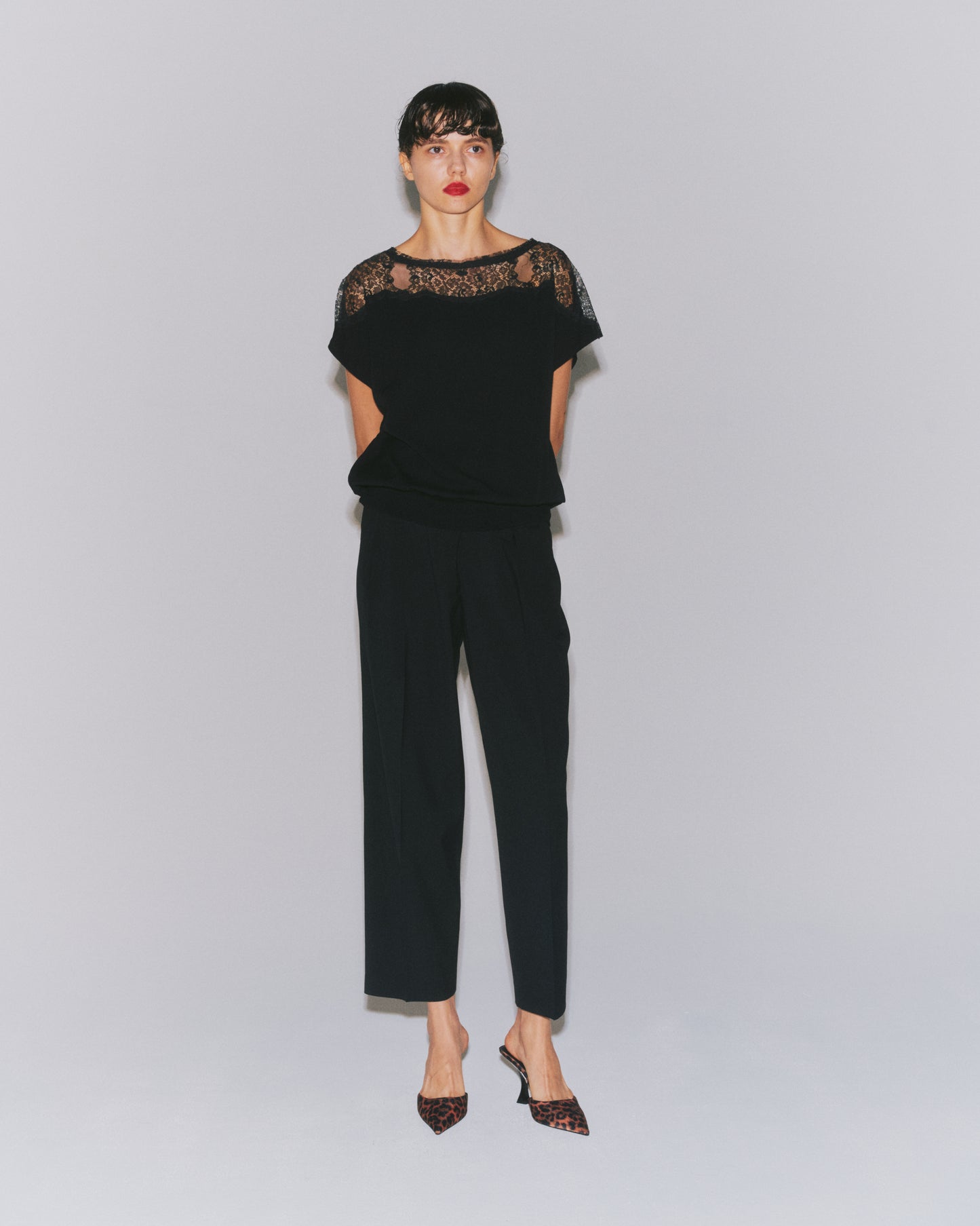 LEAVER LACE CHANGE TOPS