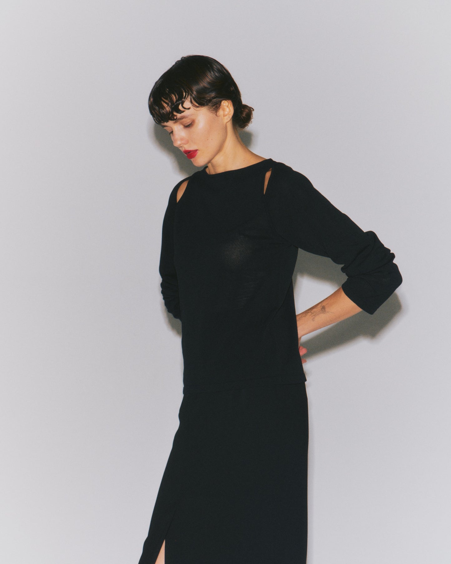 COTTON SHEER SLIT LS TOPS