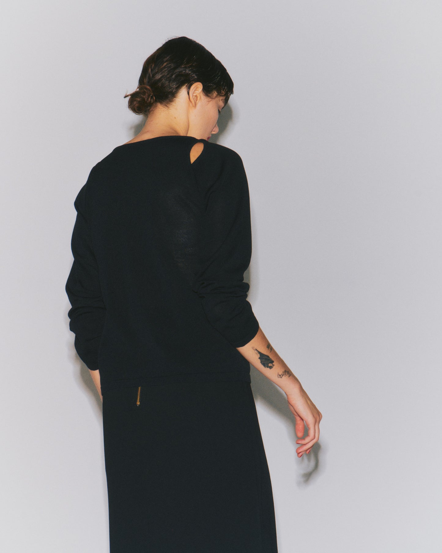 COTTON SHEER SLIT LS TOPS