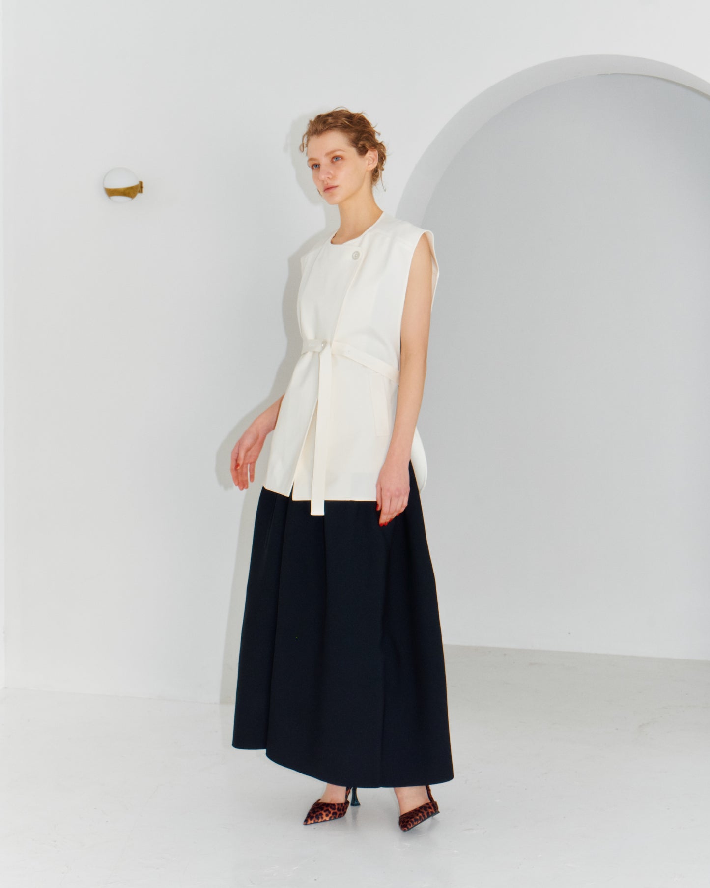 CAMELLIA RIB BELTED GILET