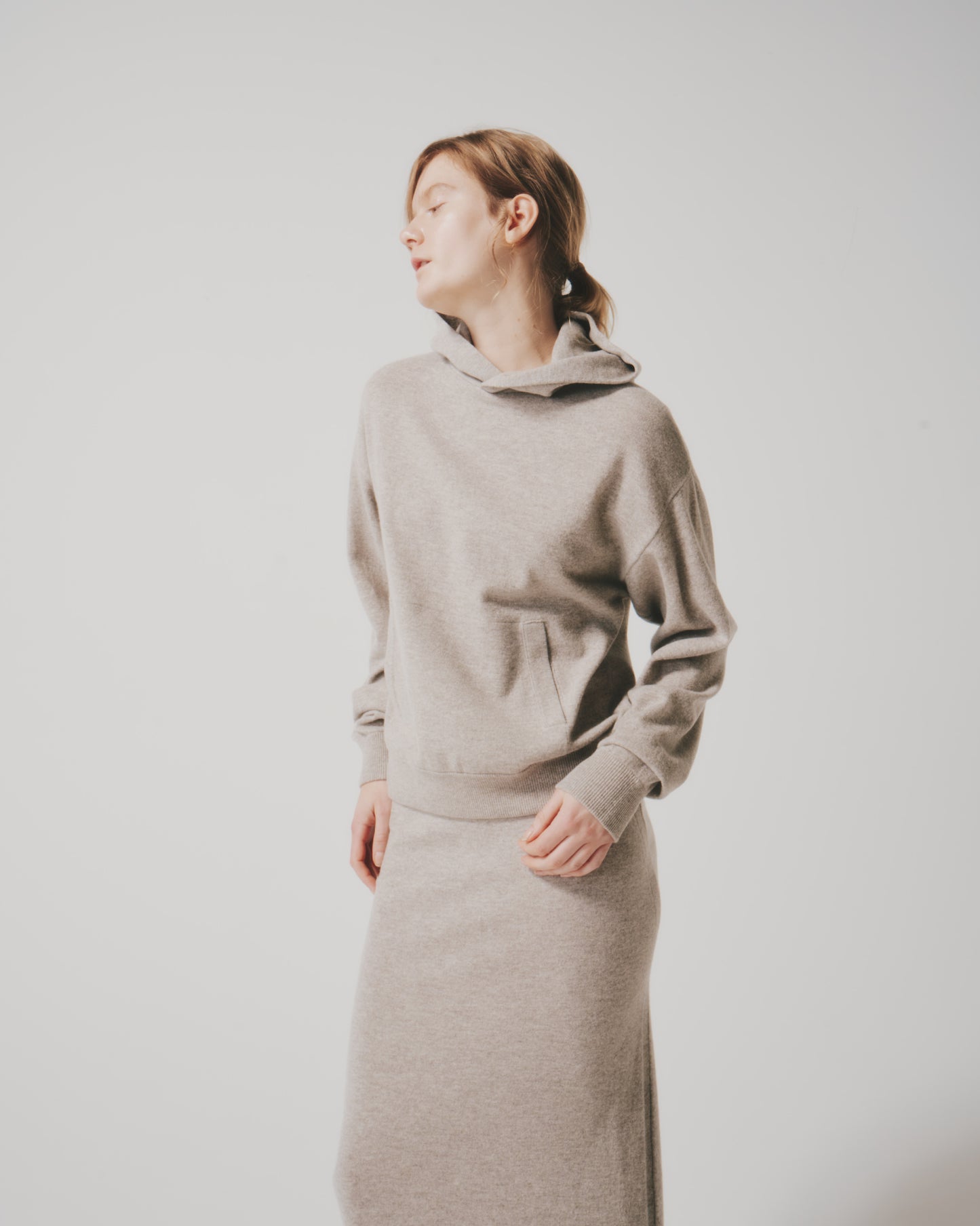 【予約商品】CASH HOODED TOPS