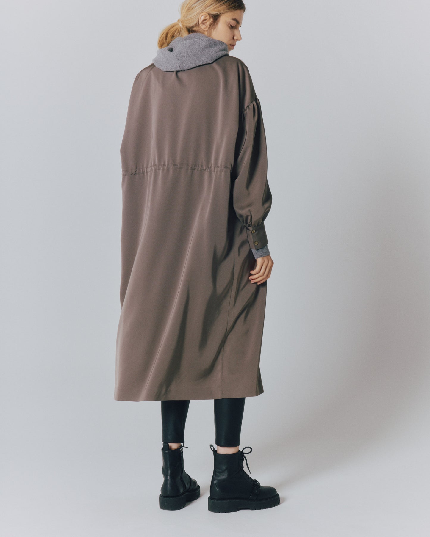 【予約】TRI TWILL ZIP GATHER DRESS