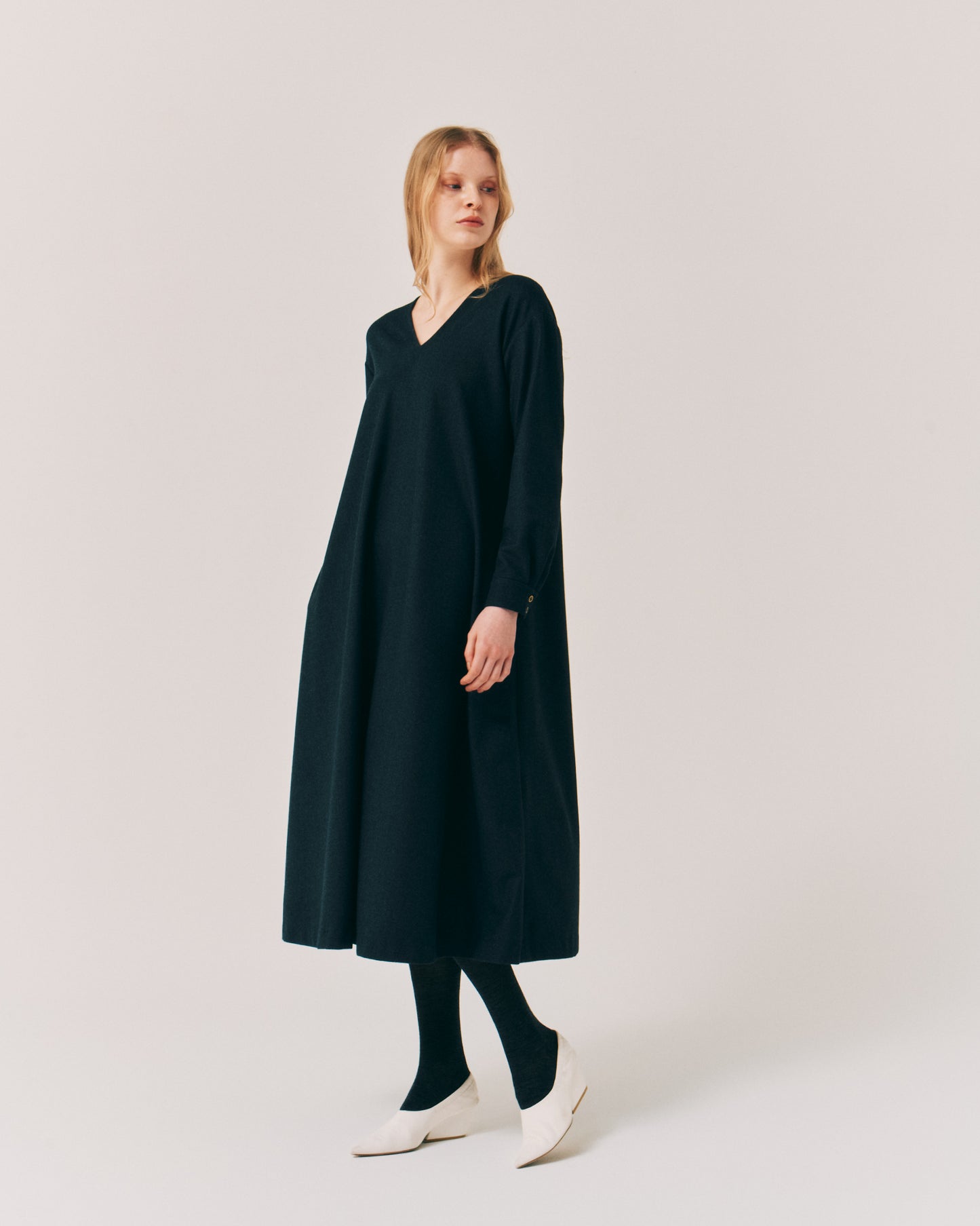【LAST ONE】STRETCH TWILL DRAPE/V DRESS