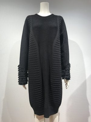 【LAST ONE】TUCKING FRILL-SLEEVE KNIT DRESS