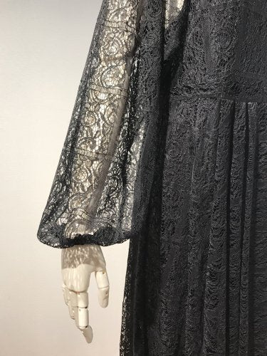 【LAST ONE】 SQUARE LACE FLAIR DRESS