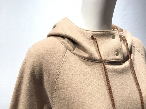 INLAY SIDE/SNAP HOODED TOPS