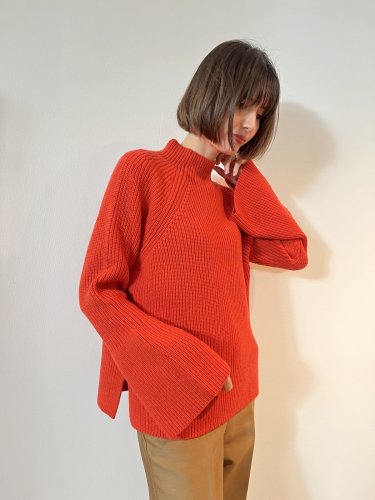 W/CASHMERE RIDGE BELL SLEEVE TOPS