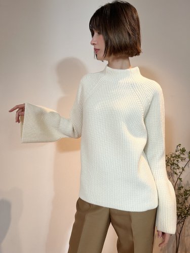 W/CASHMERE RIDGE BELL SLEEVE TOPS