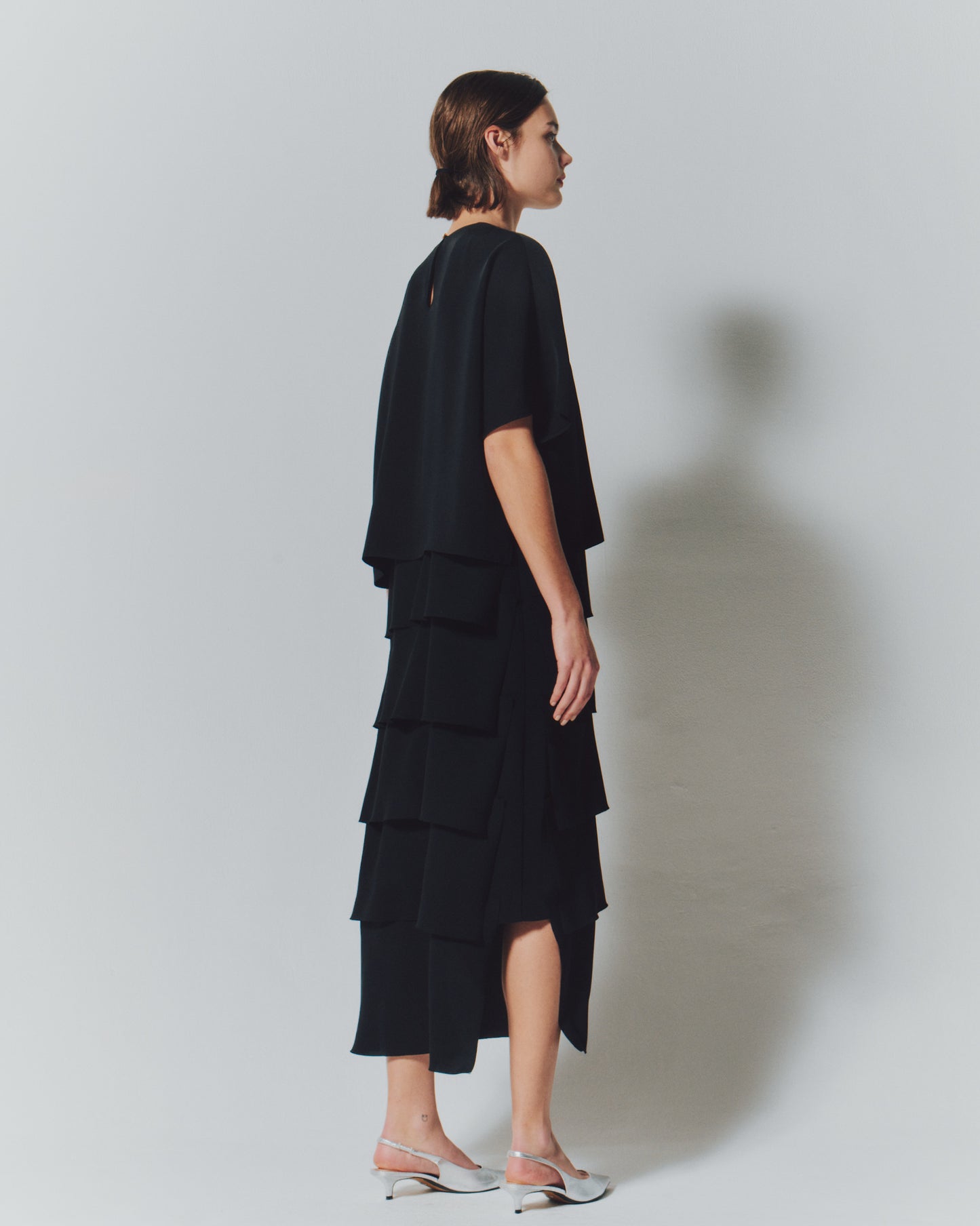 【予約商品】 MAT SATIN COMBI TIERED DRESS