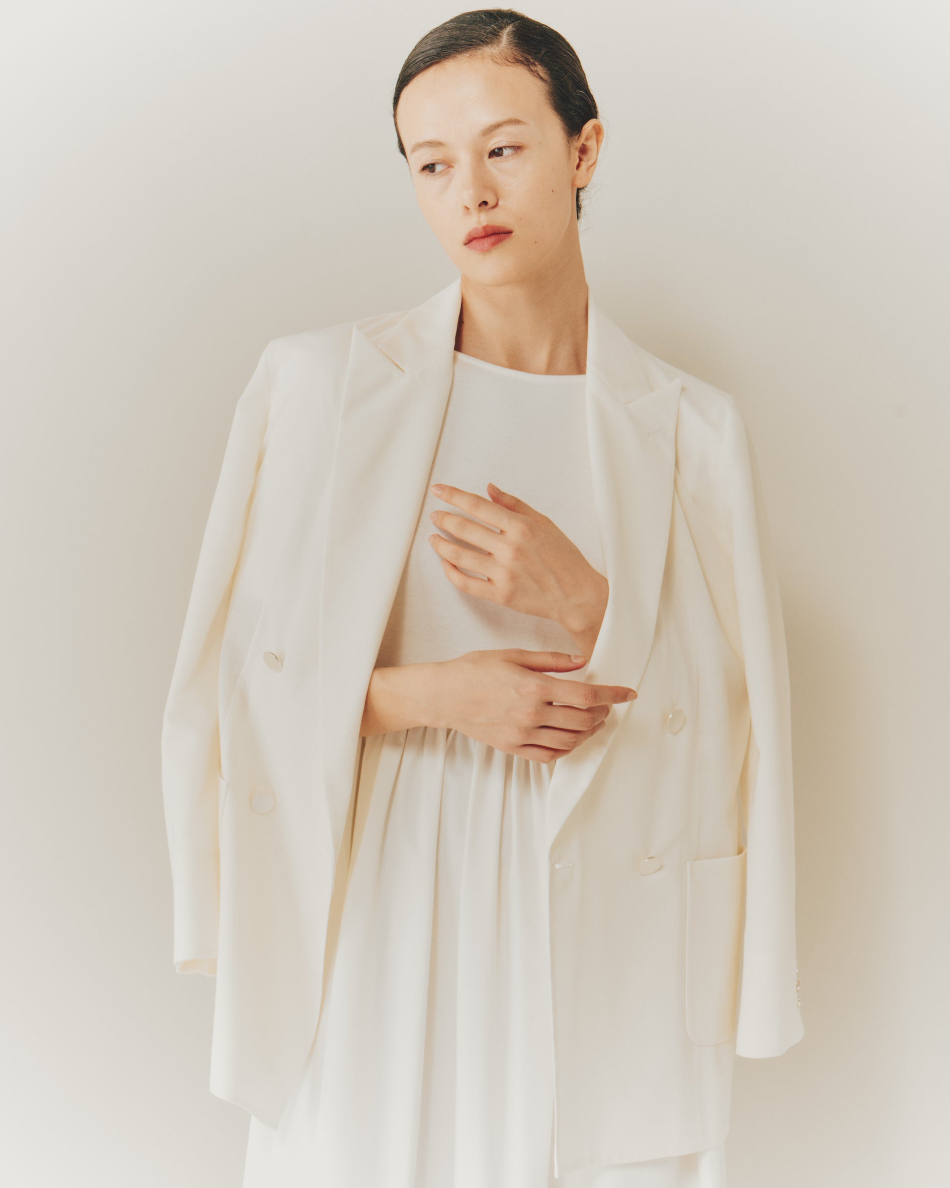 Room no.8 ルームエイト カーディガン　レーヨンCREAM カーディガン – Room no.8 ONLINE SHOP