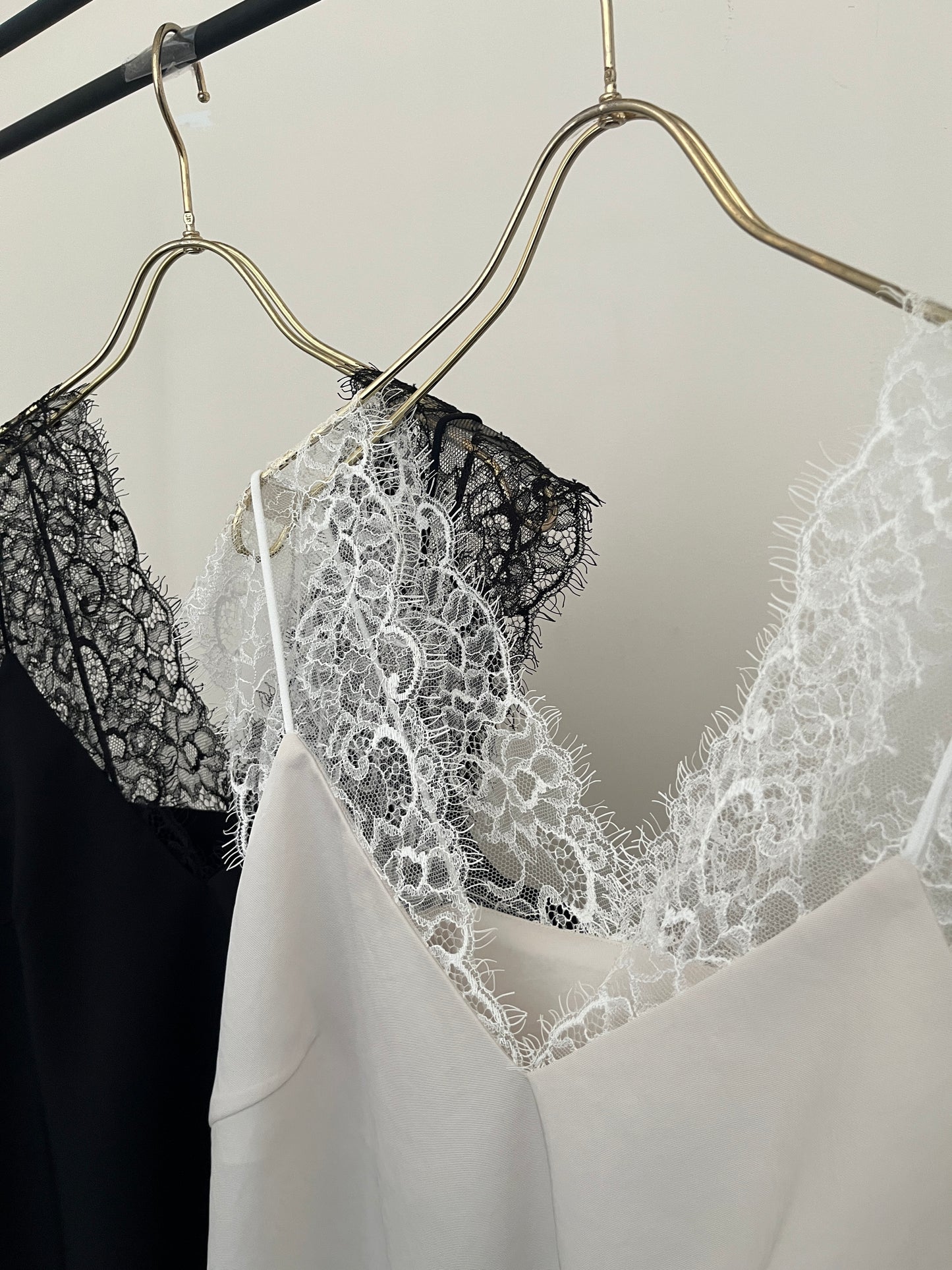 VIN-SATIN WITH LACE CAMI