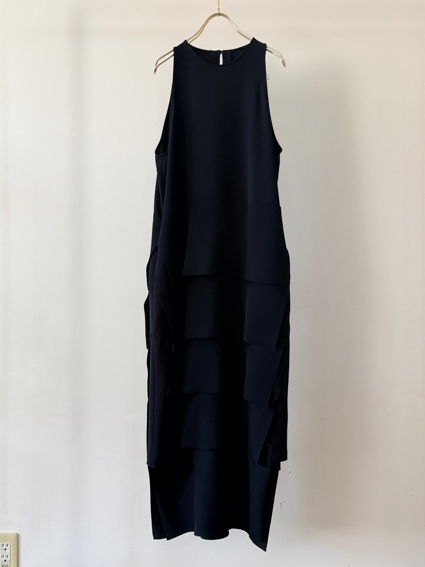 W-SATIN NS TIERED DRESS