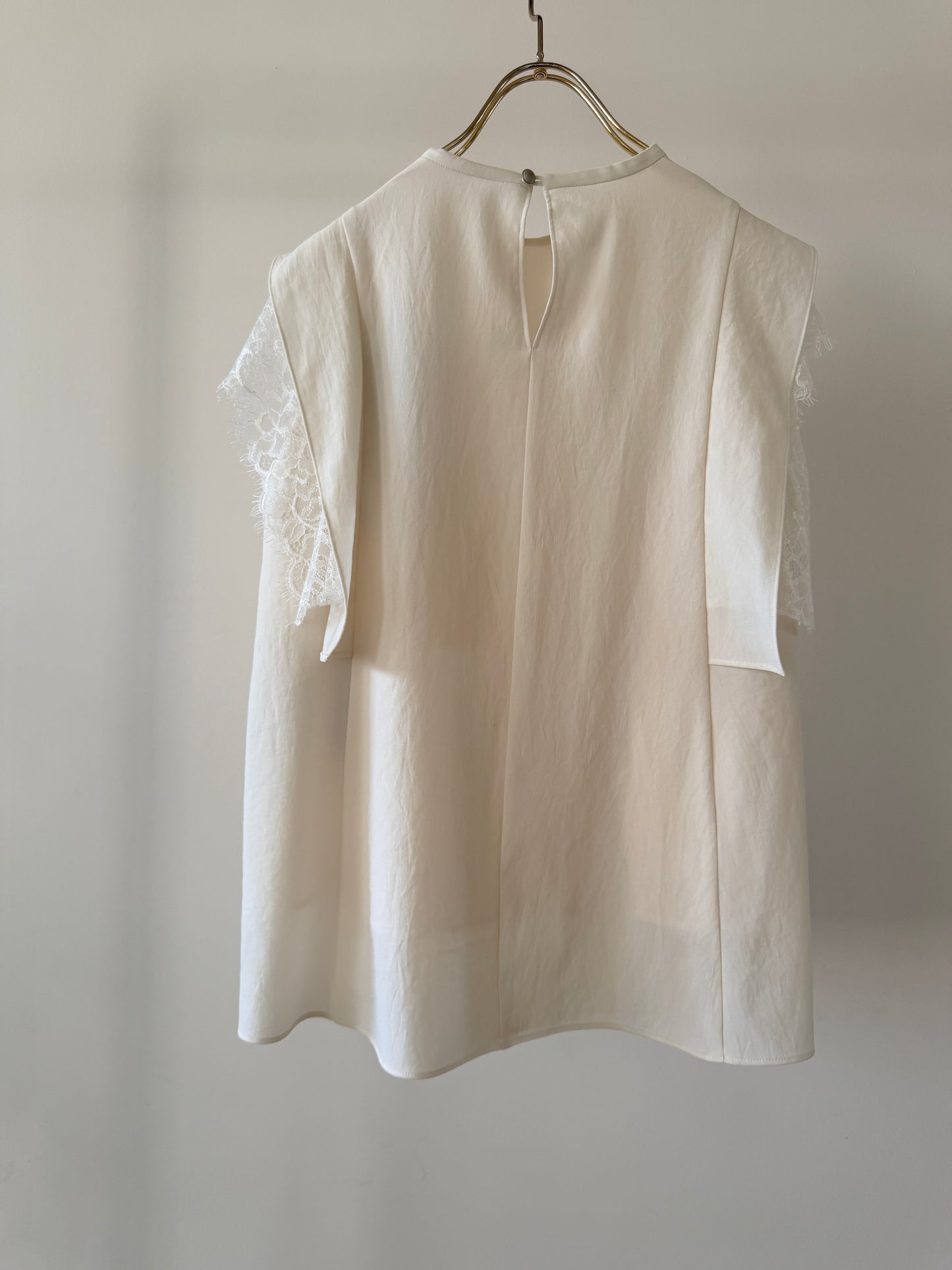 LIGHT GEORGETTE WITH LACE TOPS