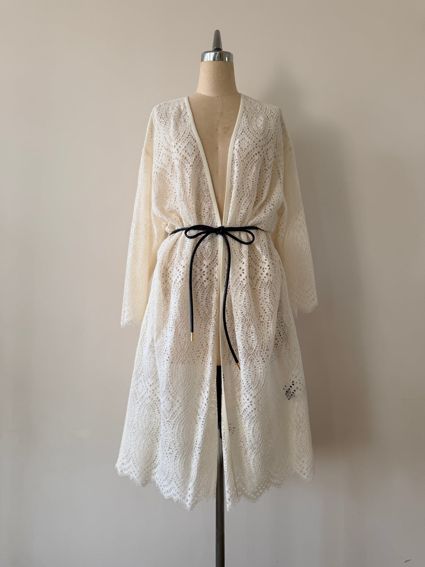 GUIPURE LACE DEEP/V JACKET