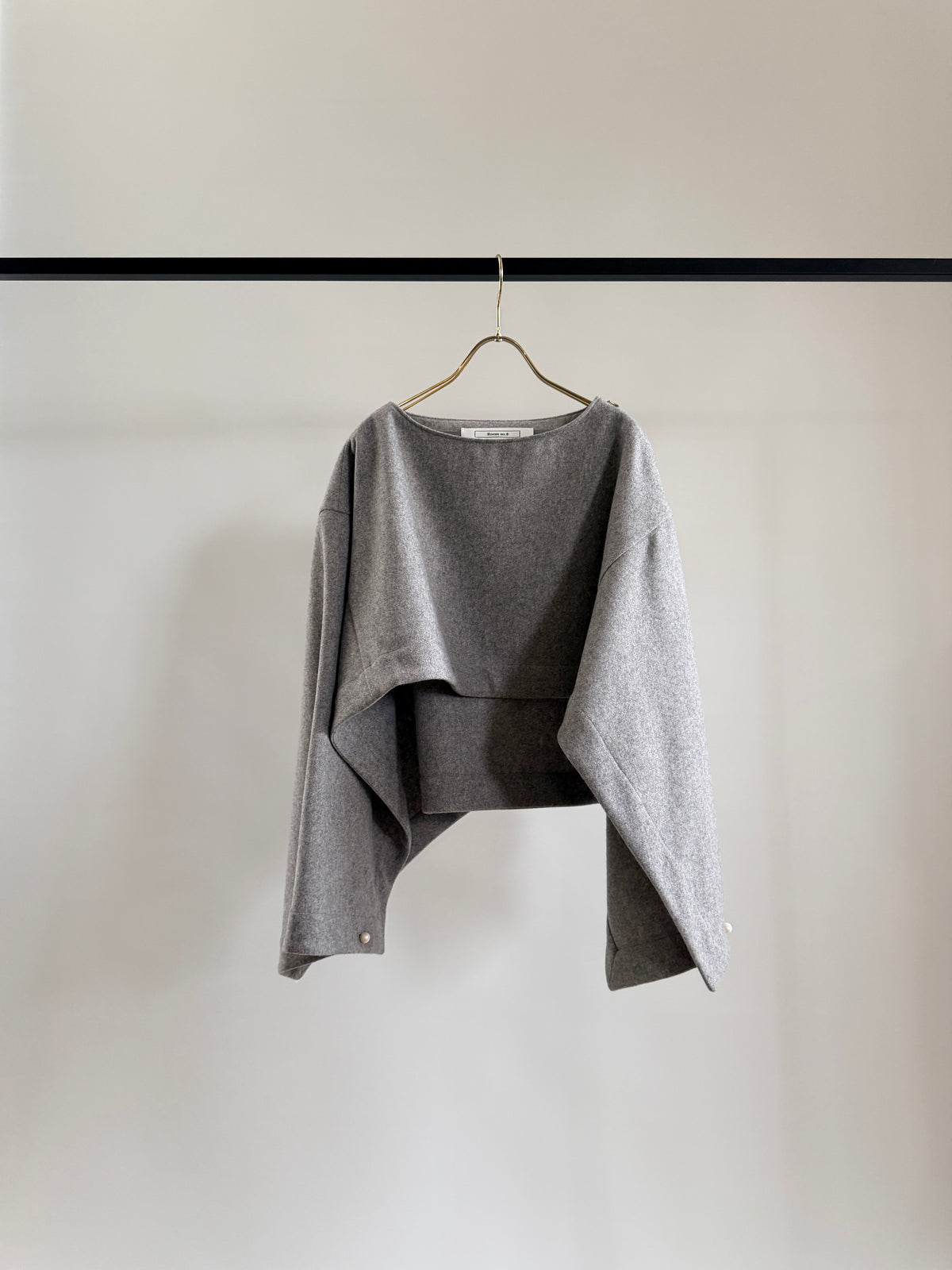 MELTON CAPE TOPS