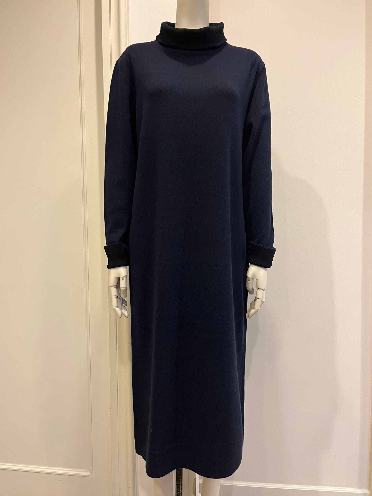 NEEDLE BI/COLOR OFF/S DRESS