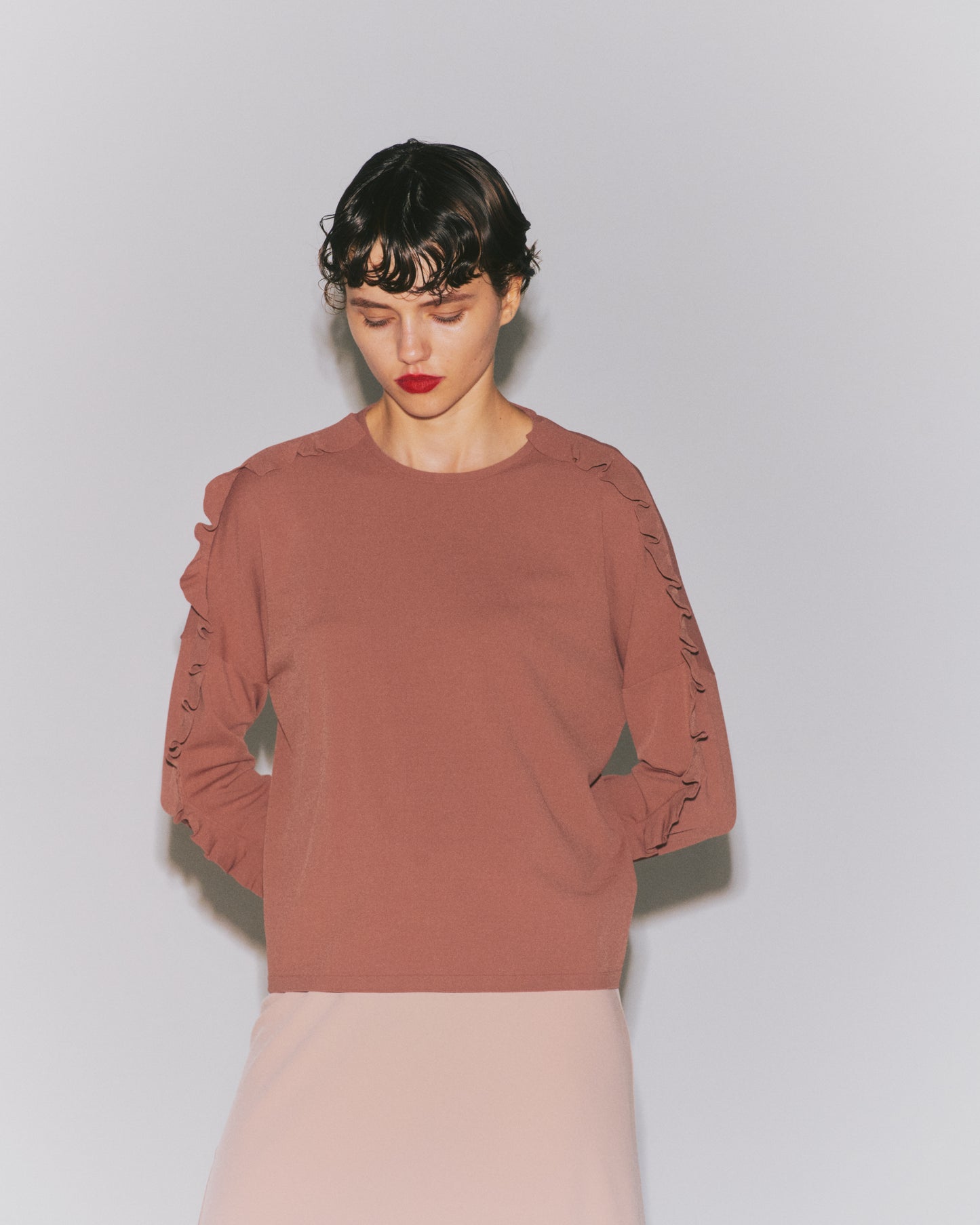 【予約商品】 VIS SHOULDER FRILL LS TOPS