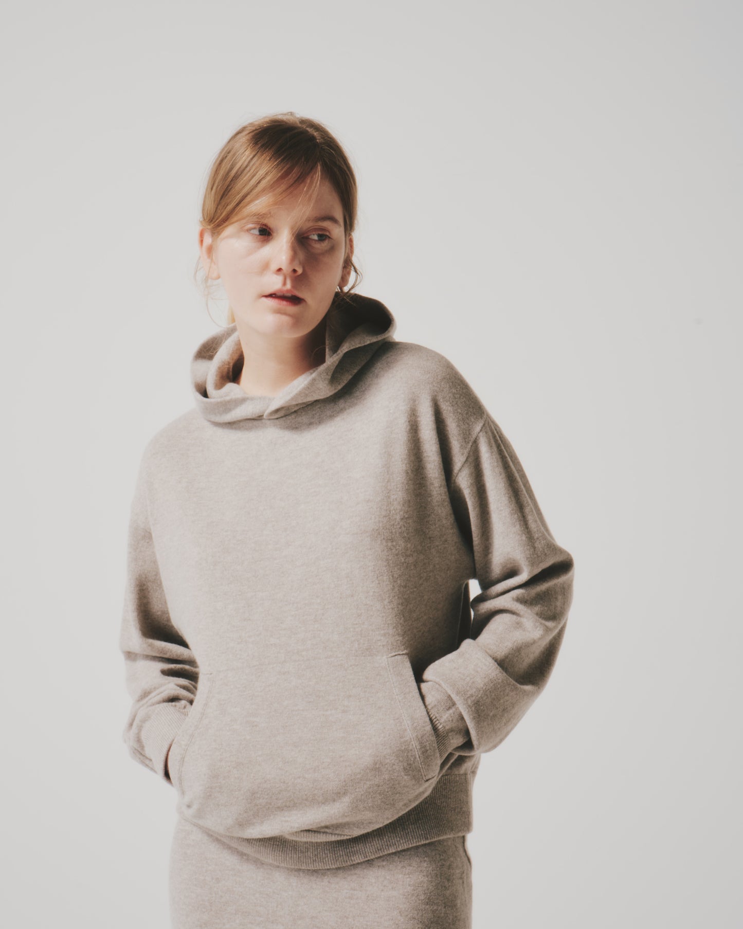 【予約商品】CASH HOODED TOPS