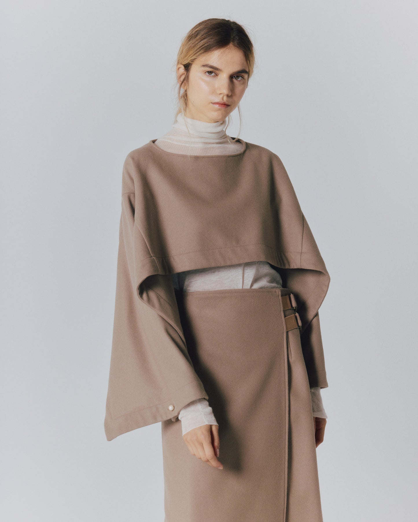 【予約】MELTON CAPE TOPS