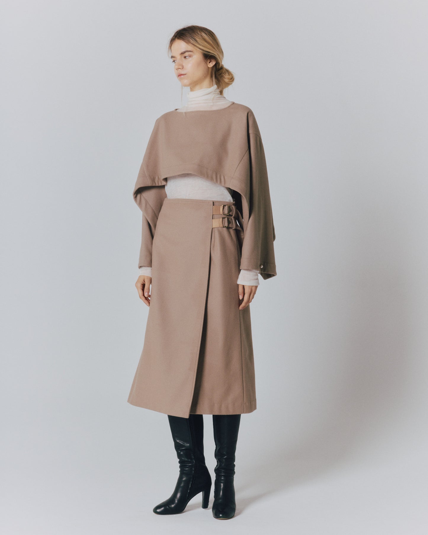 【予約】MELTON CAPE TOPS