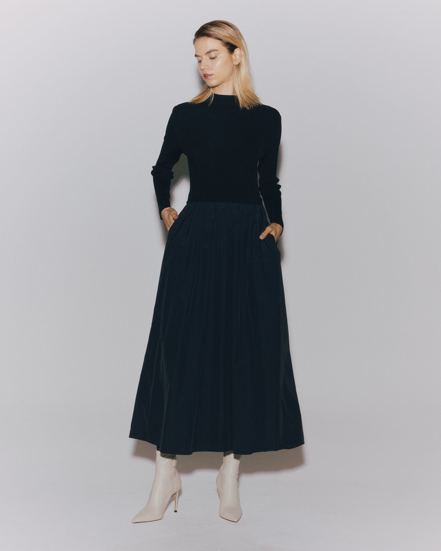 【予約】RYN/NY RIB GATHER DRESS