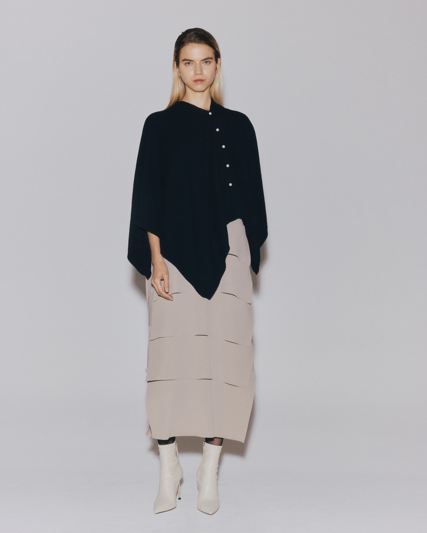 【予約】WOOL PEARL/B CAPE TOPS