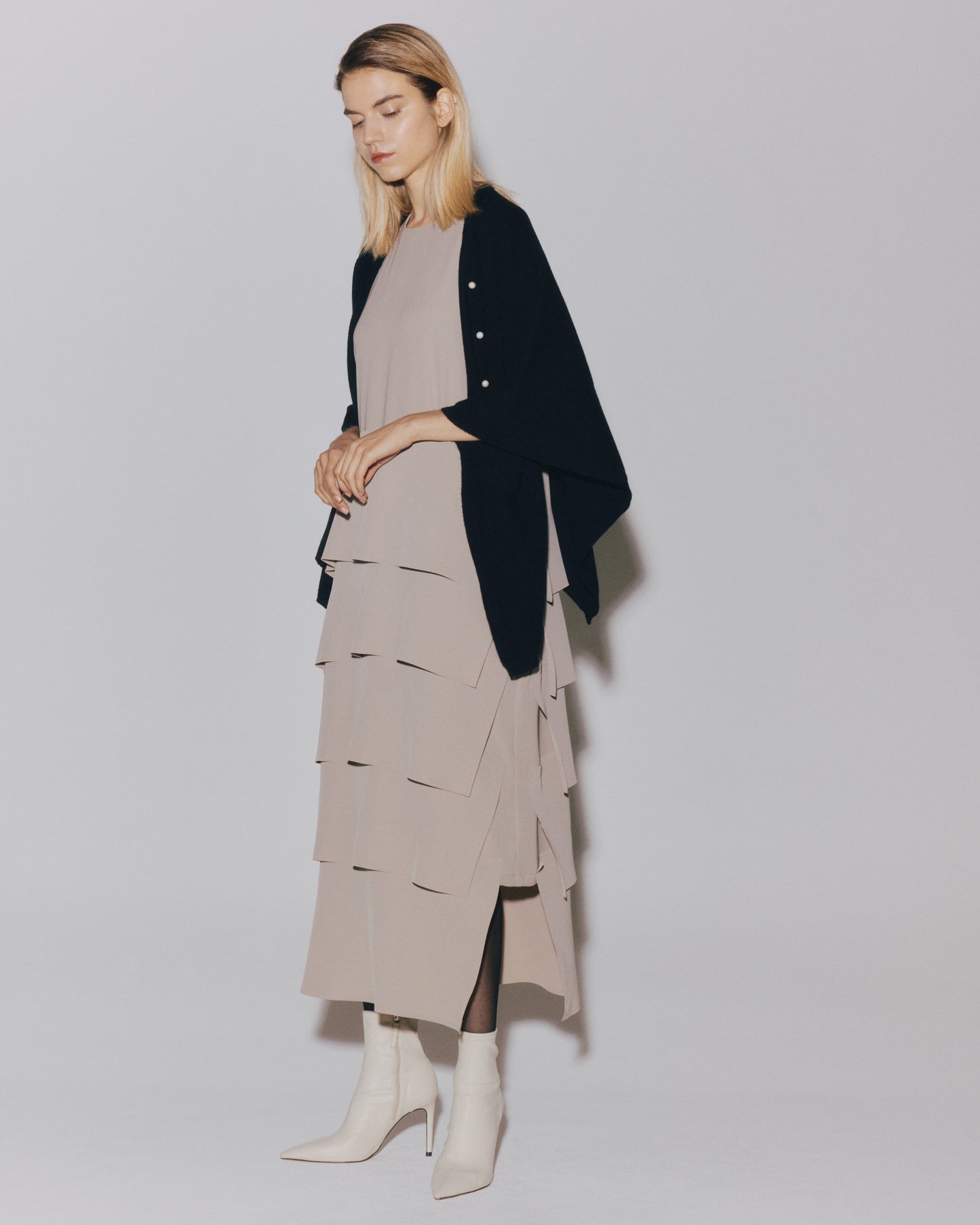 【予約】WOOL PEARL/B CAPE TOPS