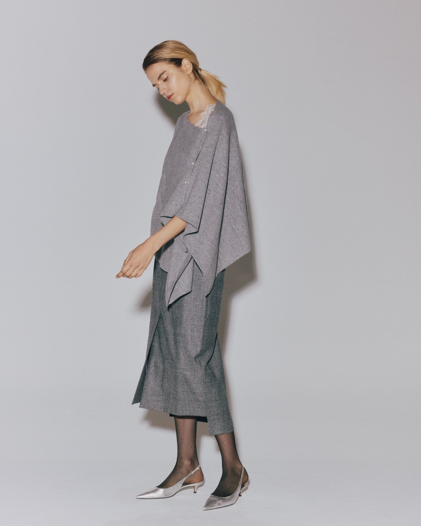 【予約】WOOL PEARL/B CAPE TOPS