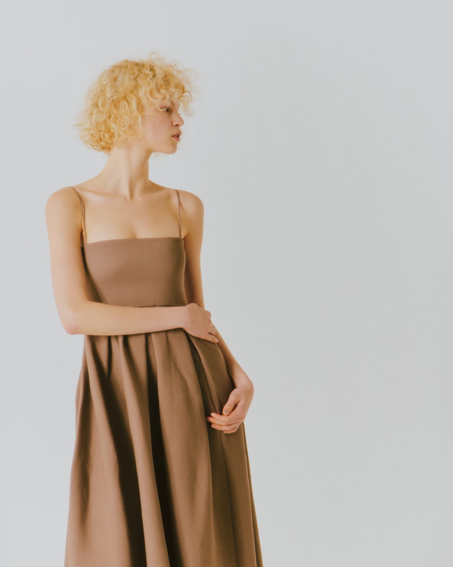 AIR YARN GARTER BARE DRESS