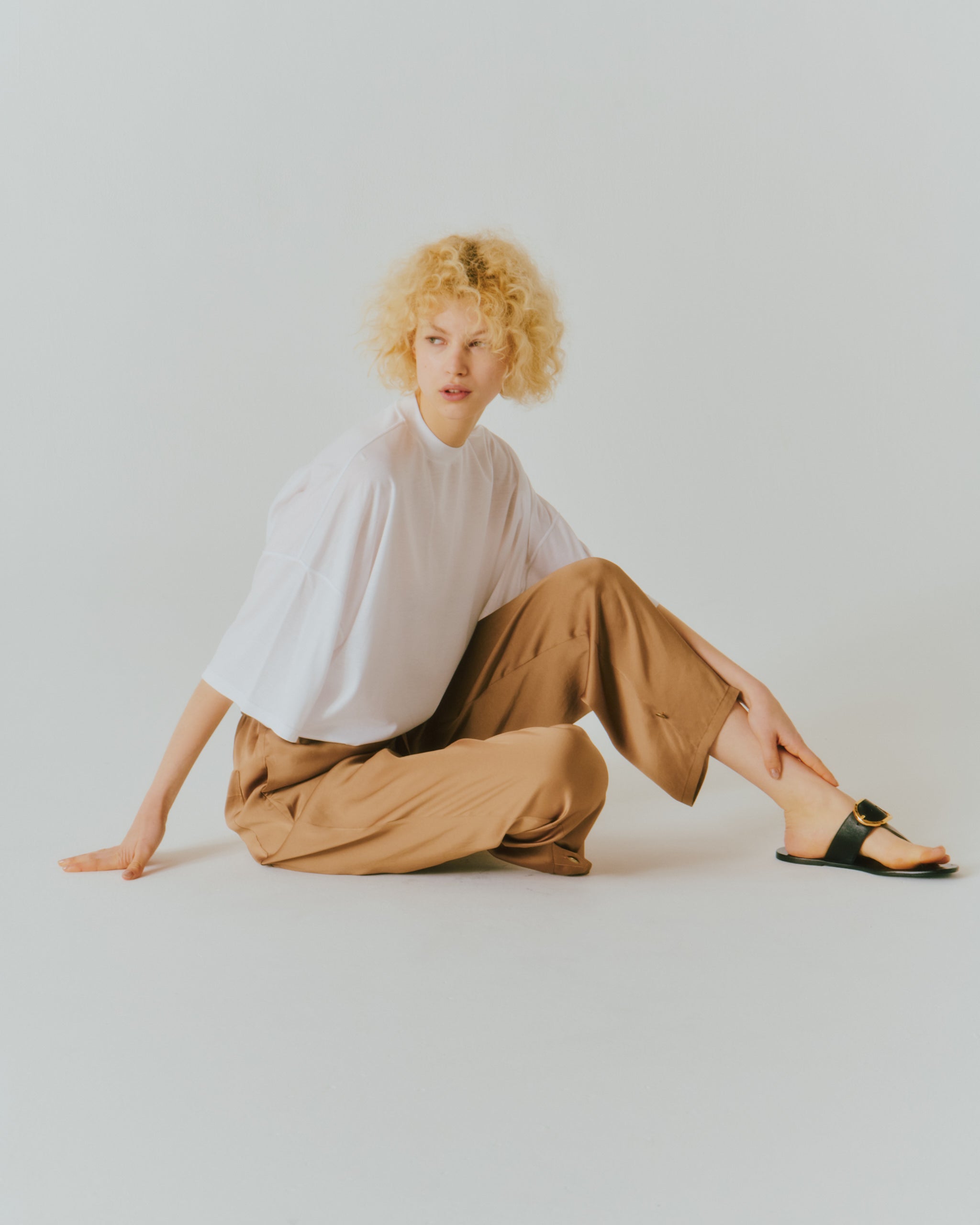 Room no.8 公式オンラインショップ – Room no.8 ONLINE SHOP