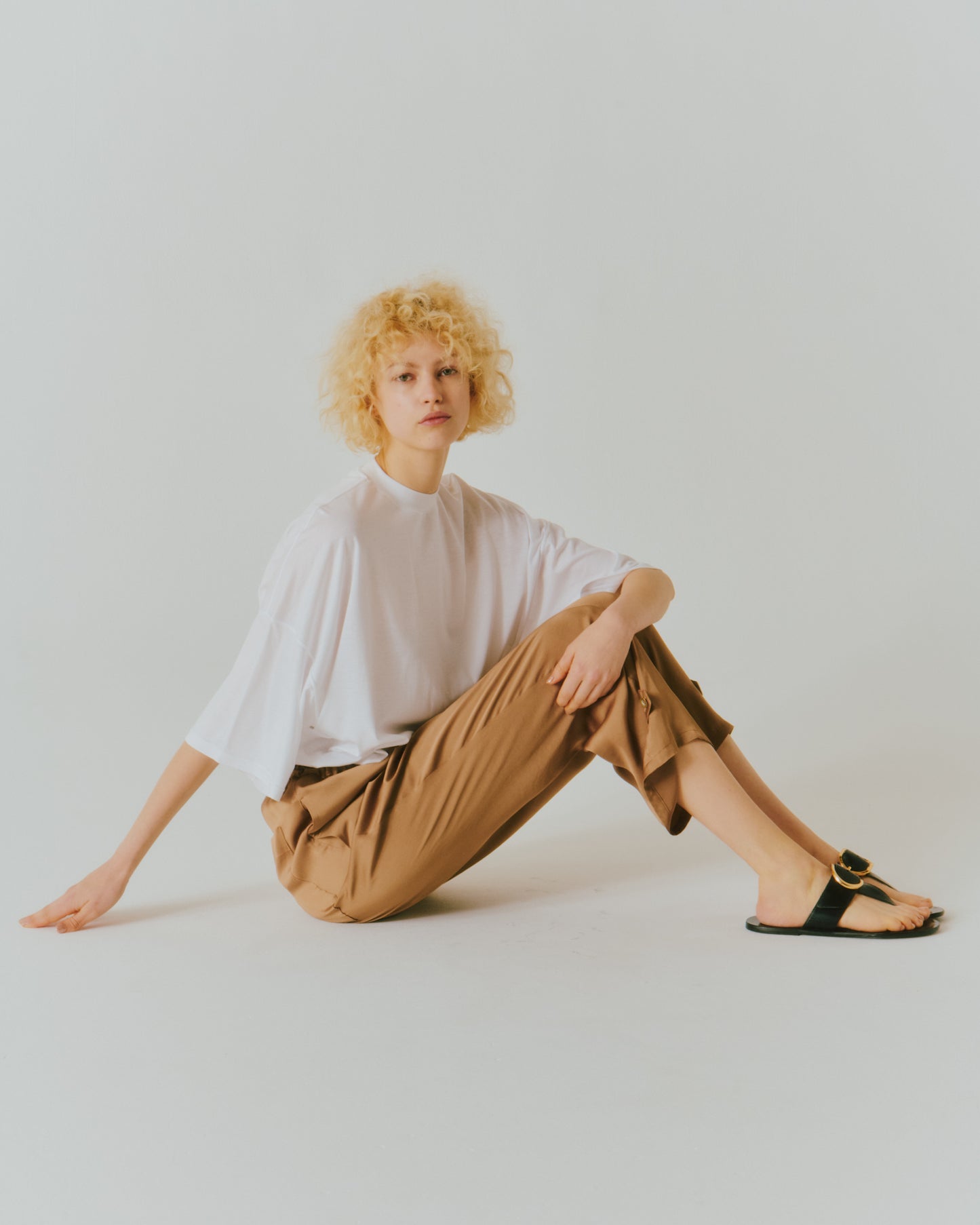 【NEW IN】TENCEL MOCKNECK TEE