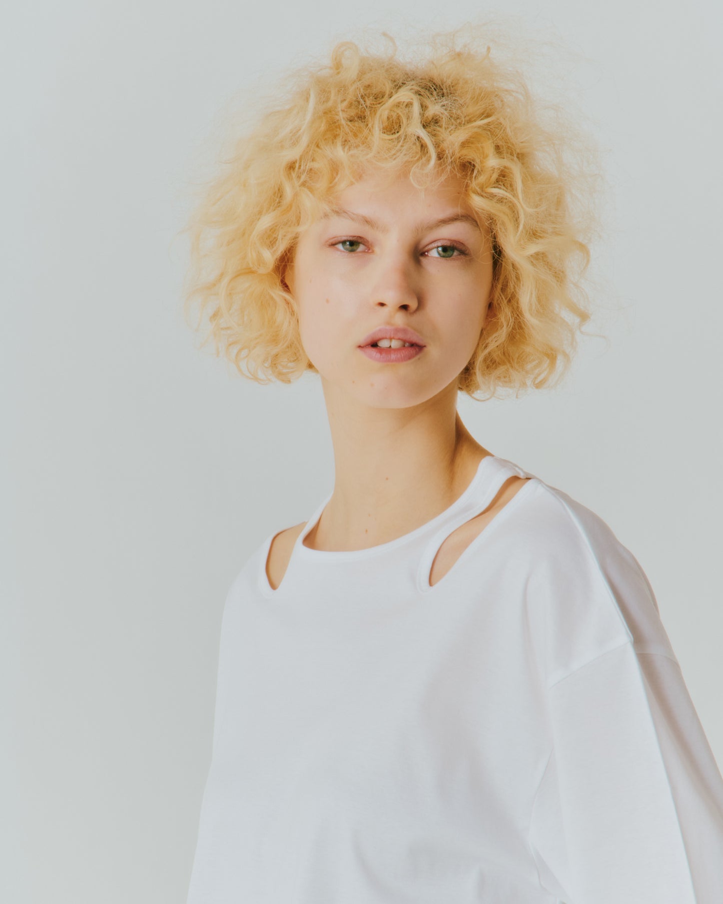 [Free Shipping] SMOOTH CO NECK/OPEN TOPS