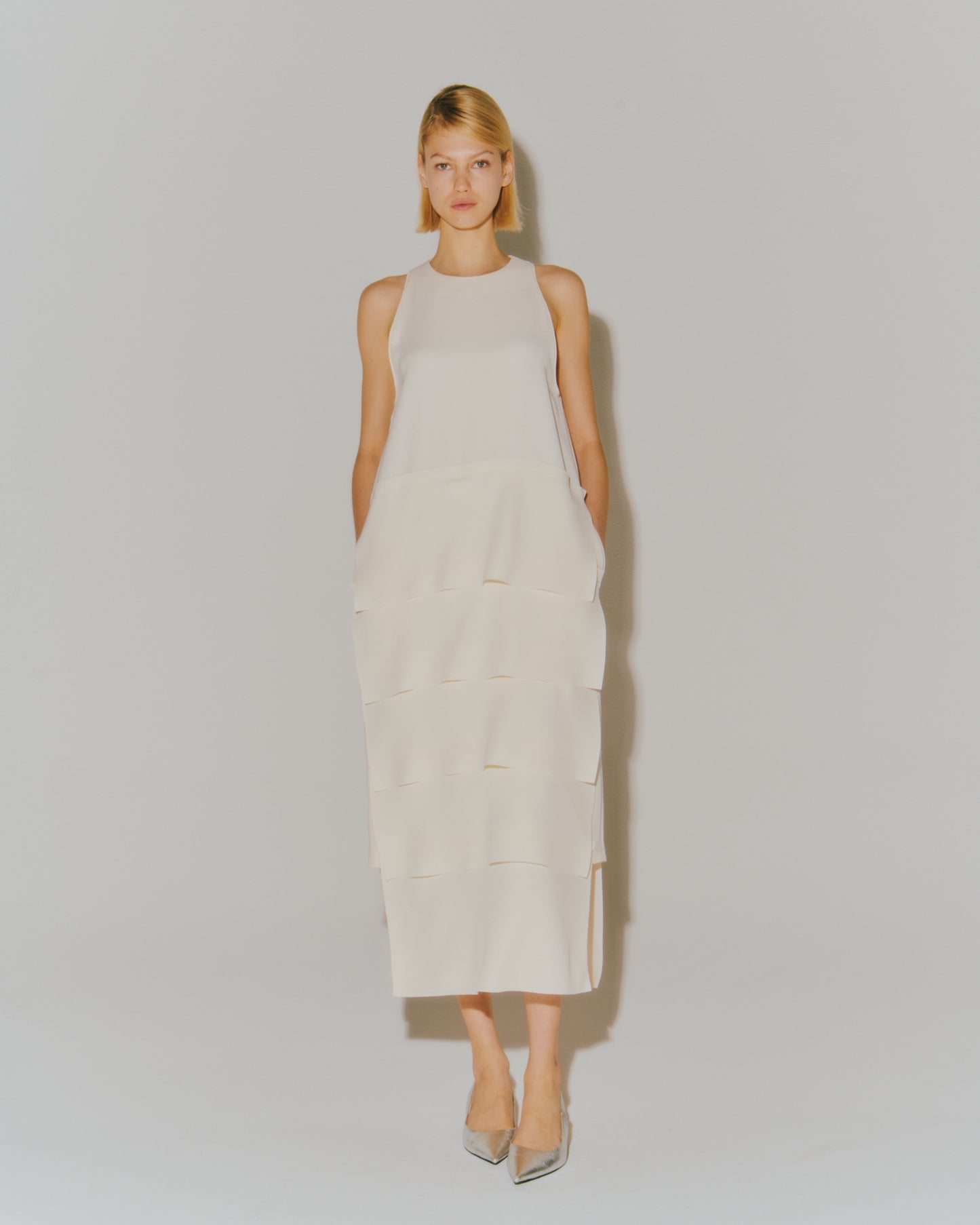 W-SATIN NS TIERED DRESS