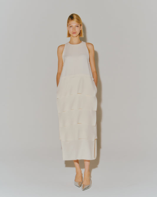 W-SATIN NS TIERED DRESS
