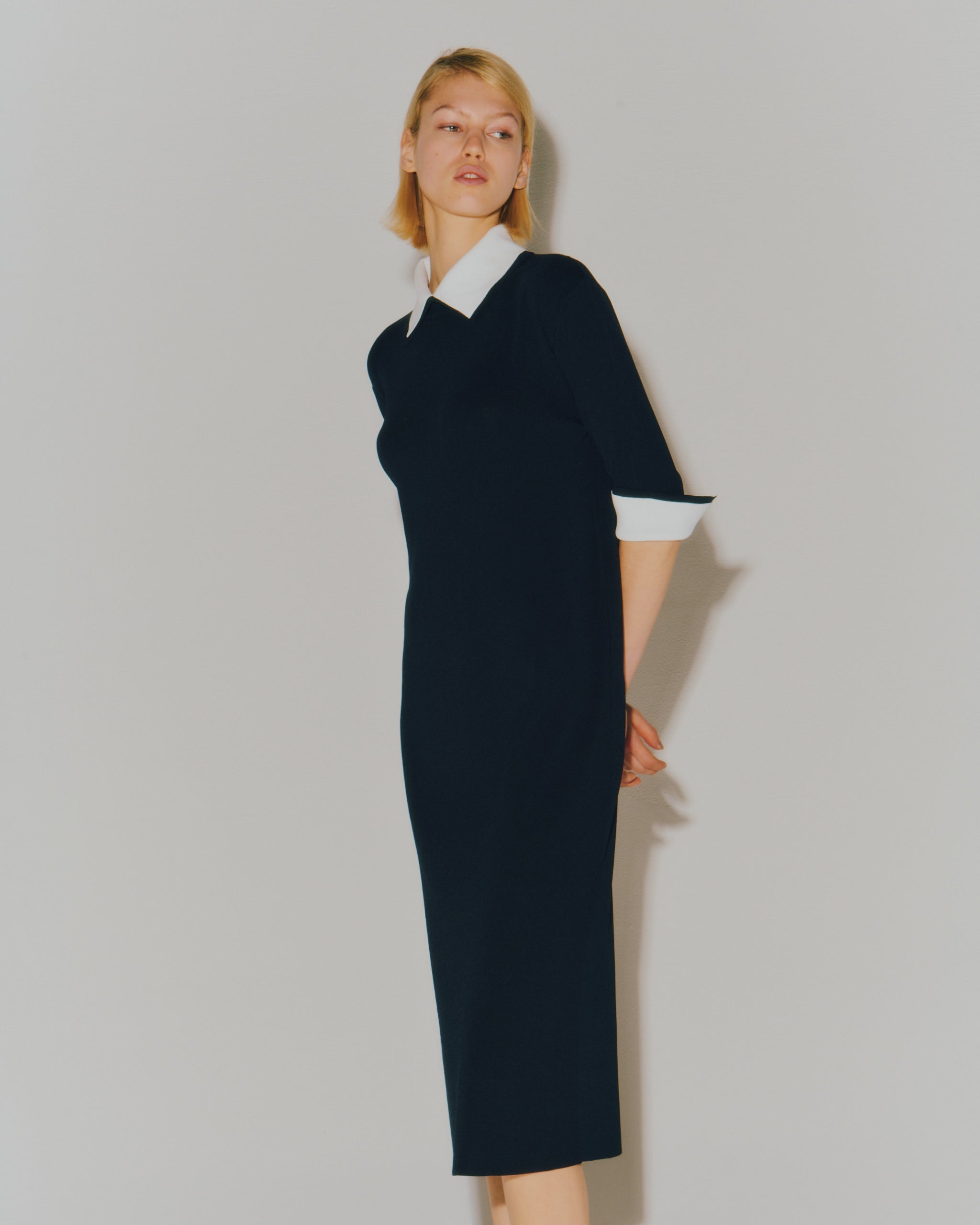 再入荷】NEEDLE BI-COLOR HALF/S DRESS – Room no.8 ONLINE SHOP